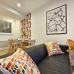 Modern Center With Terrace Apartamento *