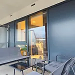 Appartement Modern Center With Terrace