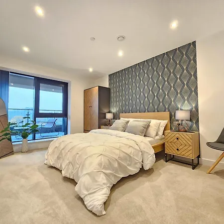 Modern Center With Terrace Lejlighed *