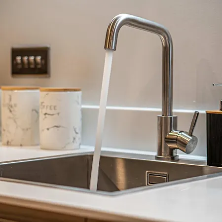 Modern Center With Terrace * Leeds (West Yorkshire)