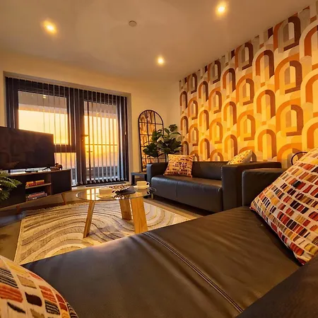 Modern Center With Terrace * Leeds (West Yorkshire)